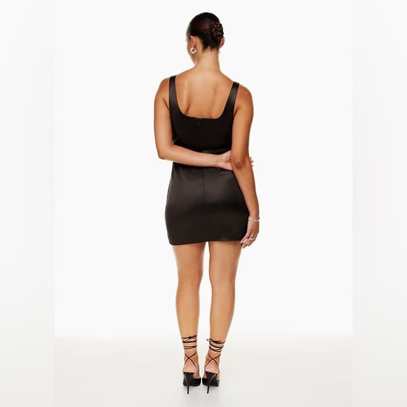 Aritizia Ten by Babaton Lala Dress - Picture 2 of 3